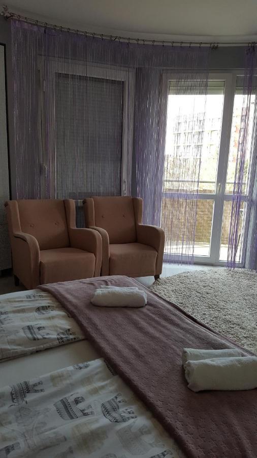 Paris-Lux. Appartement Hajdúszoboszló Buitenkant foto
