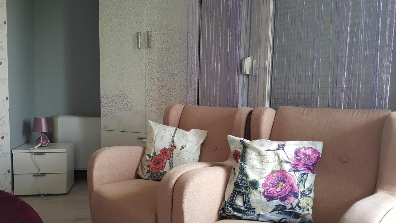 Paris-Lux. Appartement Hajdúszoboszló Buitenkant foto